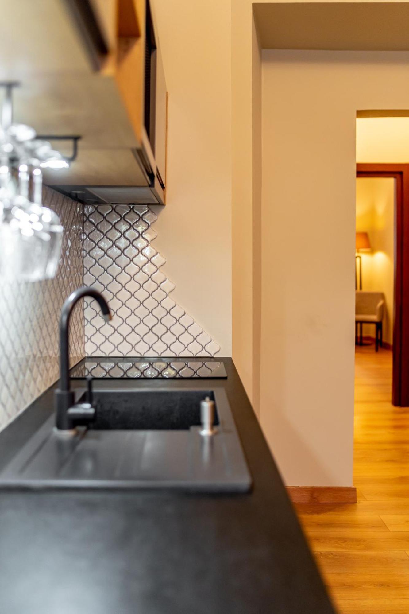 Old Town Ac Apartments Main Raiway Station Krakow Bagian luar foto
