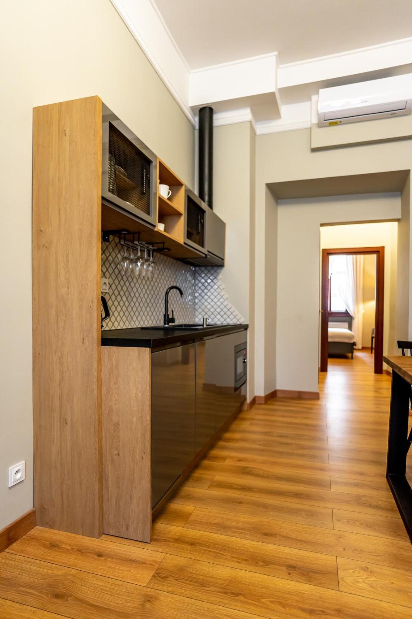 Old Town Ac Apartments Main Raiway Station Krakow Bagian luar foto