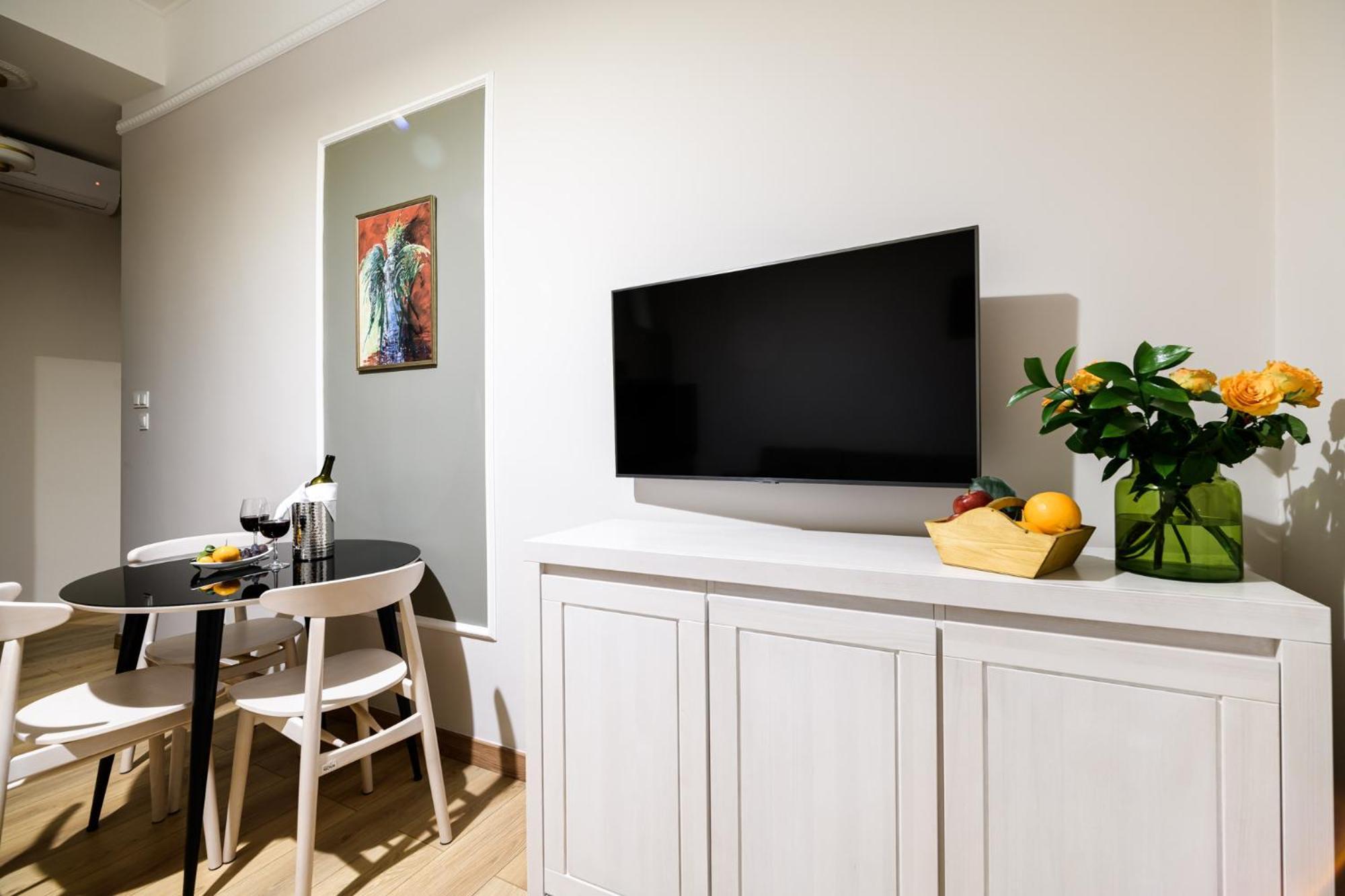 Old Town Ac Apartments Main Raiway Station Krakow Bagian luar foto
