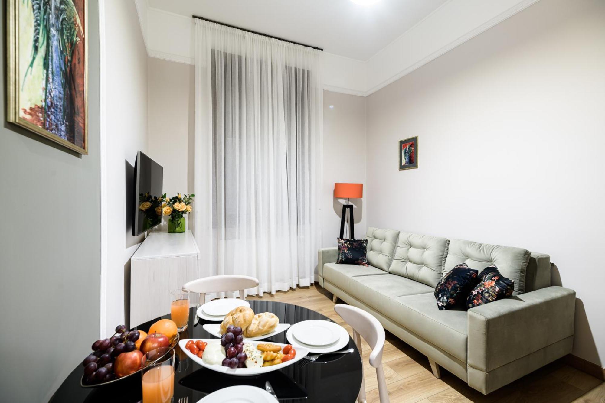 Old Town Ac Apartments Main Raiway Station Krakow Bagian luar foto